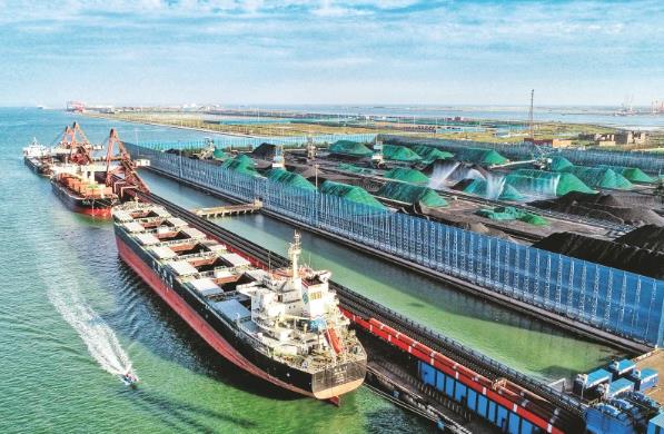 天津作為中國的重要港口城市，在海運業(yè)發(fā)展方面一直擔(dān)當(dāng)著重要角色